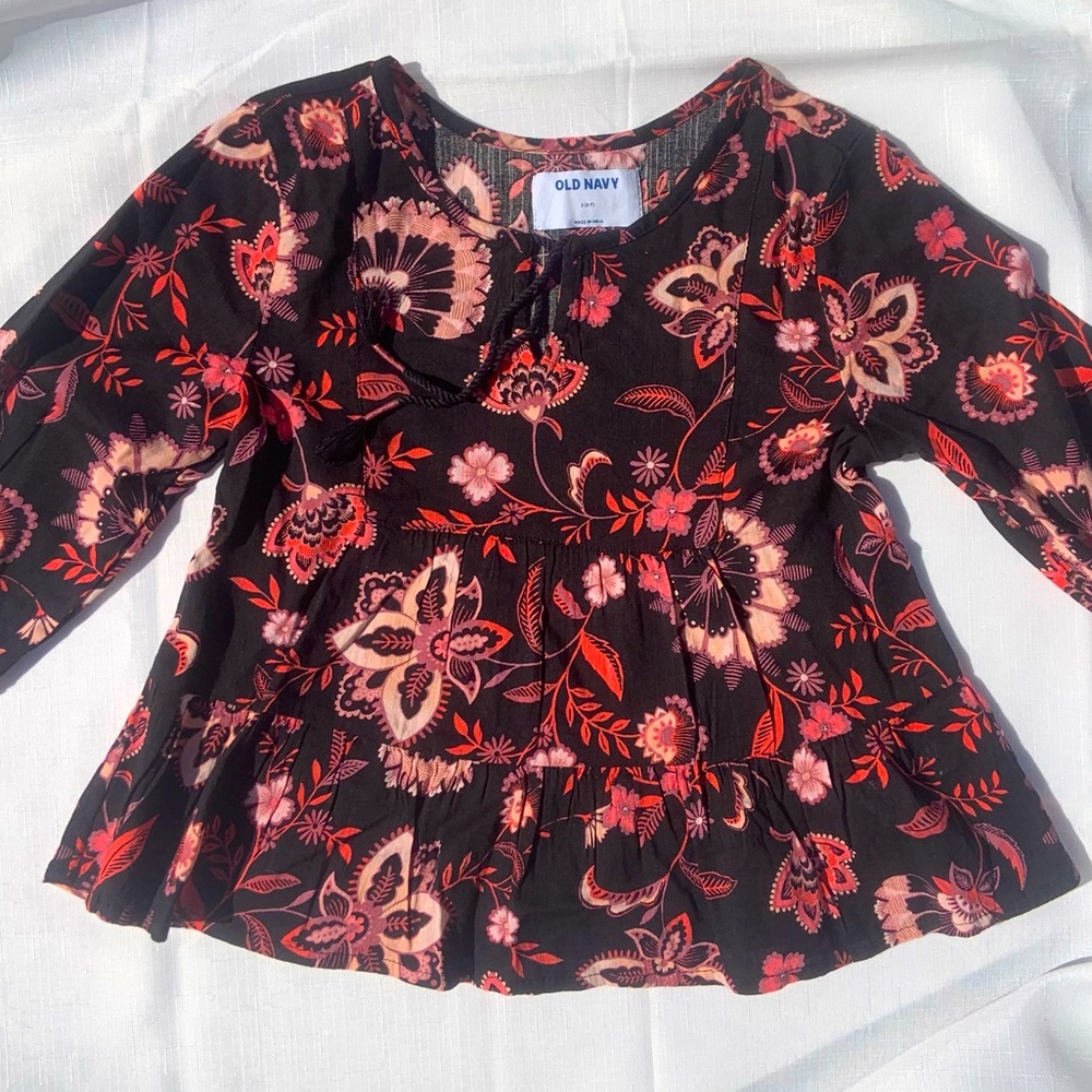 Old Navy Small Girl’s Gathered Babydoll Top